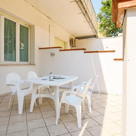 Acquamarina カットーリカ