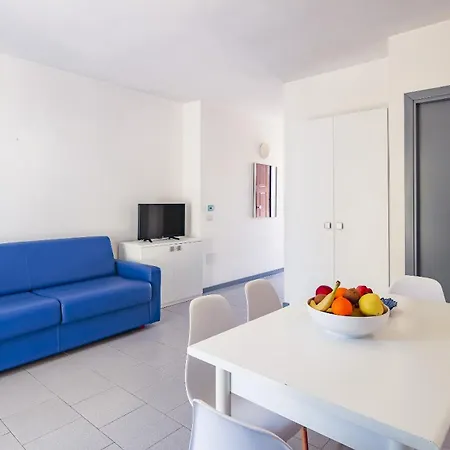 Acquamarina カットーリカ