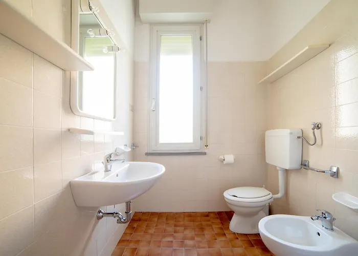 Acquamarina Каттолика